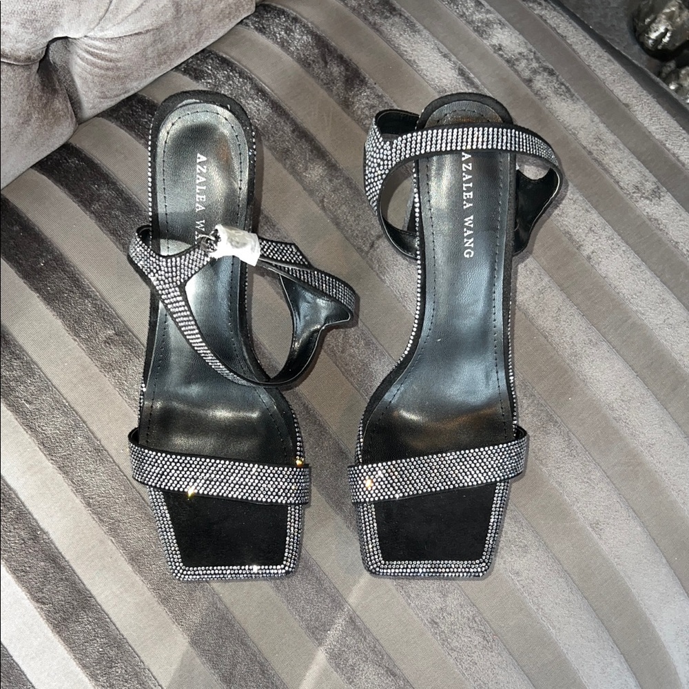 Azalea Wang Dazzling Black Rhinestone Platform Heels ๐๐ค - Picture 2 of 6